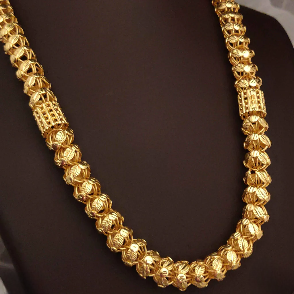 Exclusive Cape with Pipe Design Chain for Men.(BCH-13)